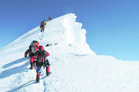 गिर्यारोहणासाठी महाराष्ट्राला ‘सहय़ाद्री’ची प्रेरणा