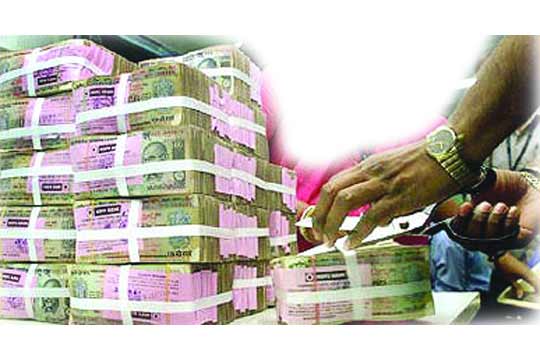 बँकांमध्ये दहा वर्षांत १७ हजार कोटींचे घोटाळे