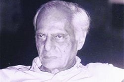 इतिहास जपणारा कादंबरीकार