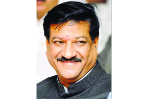सह्याद्रीचे वारे : कुरघोडीत चपळ, निर्णयांत ढिले सह्याद्रीचे वारे : कुरघोडीत चपळ, निर्णयांत ढिले