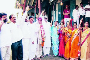 नाशिकमध्ये सेना, मनसे तर, नंदुरबारमध्ये काँग्रेसला यश