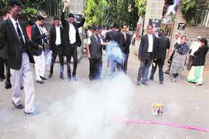 देर से आए, दुरुस्त आए!