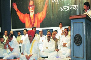 महाराष्ट्र हलवण्याची ताकद असलेला नेता गेला- पालकमंत्री