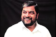 बाळासाहेबांच्या भेटीला राजू शेट्टी “मातोश्री’वर बाळासाहेबांच्या भेटीला राजू शेट्टी “मातोश्री’वर