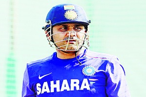 सेहवागने १००व्या कसोटीत शतक साकारावे सेहवागने १००व्या कसोटीत शतक साकारावे