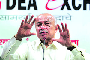 फाशीची शिक्षा रद्द करण्यासाठी भारतावर दबाव