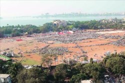 शिवाजी पार्कवर अंत्यसंस्कारासाठी सेना आग्रही