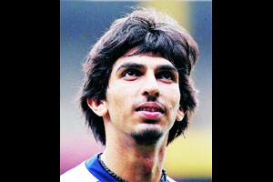 भारताला चिंता इशांत शर्माची ; अशोक दिंडा अहमदाबादला रवाना भारताला चिंता इशांत शर्माची ; अशोक दिंडा अहमदाबादला रवाना