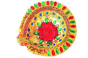 दीप उजळत राहो दारी! दीप उजळत राहो दारी!