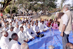 विमानतळ विस्तारवाढप्रश्नी शासनाच्या उत्तरानंतर आंदोलनाची पुढील दिशा विमानतळ विस्तारवाढप्रश्नी शासनाच्या उत्तरानंतर आंदोलनाची पुढील दिशा