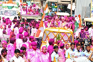 कोल्हापूर महापौरपदी जयश्री सोनवणे कोल्हापूर महापौरपदी जयश्री सोनवणे