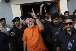 गुजरात विधानसभा निवडणुक: नरेंद्र मोदी विजयी, पुन्हा मुख्यमंत्री होणार तर हिमाचलप्रदेशमध्ये काँग्रेसची सत्ता