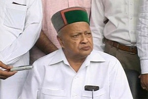 वीरभद्र सिंग हिमाचलच्या मुख्यमंत्रिपदी सहाव्यांदा विराजमान वीरभद्र सिंग हिमाचलच्या मुख्यमंत्रिपदी सहाव्यांदा विराजमान