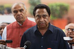 वॉलमार्ट प्रकरणी संसदेत तीव्र पडसाद; चौकशी’साठी सरकार तयार