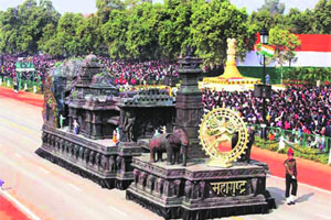 मंत्री -अधिकाऱ्यांमधील विसंवादामुळे यंदा राज्याचा चित्ररथच नाही!