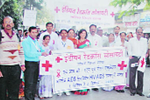 विविध उपक्रमांनी एड्स विरोधी दिन साजरा