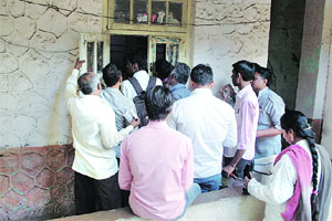 तुमचे रेशनकार्ड तुम्हीच शोधून घ्या..! तुमचे रेशनकार्ड तुम्हीच शोधून घ्या..!