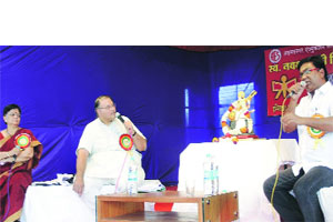 कवी सौमित्रांनी केली यशस्वीतेची पायाभरणी