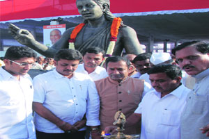 ‘घरनिहाय ग्रंथालयाची संस्कृती रुजावी’ ‘घरनिहाय ग्रंथालयाची संस्कृती रुजावी’