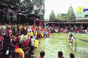 कुंभमेळ्यासाठी राज्याकडून निधीची मागणीच नाही