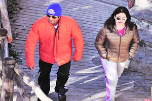 निवृत्तीनंतर सचिन कुटुंबीयांसमवेत सुट्टीवर निवृत्तीनंतर सचिन कुटुंबीयांसमवेत सुट्टीवर