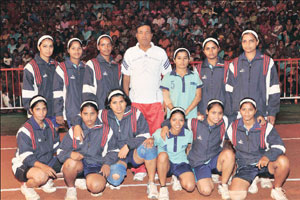 राज्यस्तरीय व्यावसायिक कबड्डी स्पर्धा : सुवर्णयुगची विजेतेपदावर मोहोर राज्यस्तरीय व्यावसायिक कबड्डी स्पर्धा : सुवर्णयुगची विजेतेपदावर मोहोर