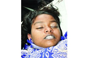 आश्रमशाळेतील विद्यार्थिनीच्या संशयास्पद मृत्यूने खळबळ