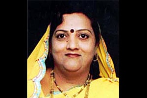 बनावट जात दाखलाप्रकरणी सीमा फुगे यांचे नगरसेवक पद रद्द बनावट जात दाखलाप्रकरणी सीमा फुगे यांचे नगरसेवक पद रद्द