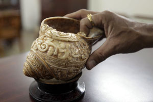 कल्याणमध्ये सापडला दीड हजार वर्षांपूर्वीचा शंख कल्याणमध्ये सापडला दीड हजार वर्षांपूर्वीचा शंख