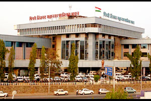 पिंपरी पालिकेच्या इंग्लिश शाळा ‘थरमॅक्स’ ला ३० वर्षांच्या करारावर पिंपरी पालिकेच्या इंग्लिश शाळा ‘थरमॅक्स’ ला ३० वर्षांच्या करारावर