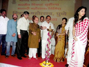 शासनाच्या प्रोत्साहनामुळे सशक्त चित्रपटांची निर्मिती- देवतळे शासनाच्या प्रोत्साहनामुळे सशक्त चित्रपटांची निर्मिती- देवतळे