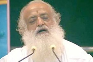 ‘ब्रह्मज्ञानी’ माणसाने बलात्कार करणे पाप नाही – आसाराम बापू