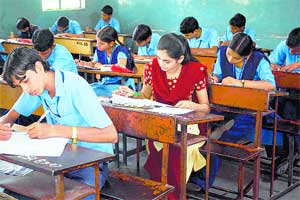 आठवीच्या अभ्यासक्रमावरील चाचणीत नववीतील ६५ टक्के विद्यार्थी अनुत्तीर्ण आठवीच्या अभ्यासक्रमावरील चाचणीत नववीतील ६५ टक्के विद्यार्थी अनुत्तीर्ण