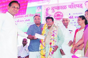 ठिबकशिवाय असणारा ऊस पेटवून द्या – शरद जोशी