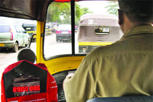 डोंबिवलीत रिक्षांचे ‘मीटर डाऊन’?