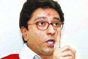 ‘दुष्काळ पाहणीसाठी नव्हे, पक्षबांधणीसाठीच दौरा’ ‘दुष्काळ पाहणीसाठी नव्हे, पक्षबांधणीसाठीच दौरा’