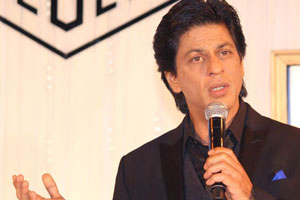 शाहरूखच्या ‘मन्नत’ बाहेरील रॅम्प हटवा – पूनम महाजन शाहरूखच्या ‘मन्नत’ बाहेरील रॅम्प हटवा – पूनम महाजन