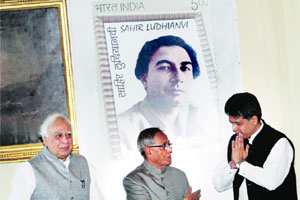 साहिर लुधियानवी यांच्यावर टपाल तिकीट साहिर लुधियानवी यांच्यावर टपाल तिकीट