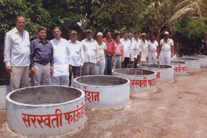 मुक्या वन्यप्राण्यांसाठी ४० पाण्याच्या टाक्या मुक्या वन्यप्राण्यांसाठी ४० पाण्याच्या टाक्या