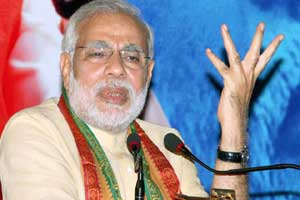 ‘नरेंद्र मोदींविरोधात ममता बॅनर्जींचे ‘डर्टी पॉलिटिक्स” ‘नरेंद्र मोदींविरोधात ममता बॅनर्जींचे ‘डर्टी पॉलिटिक्स”