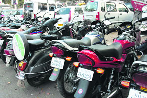 पार्किंगच्या मजल्याची उंची एकूण उंचीतून वगळणार ; पार्किंगची नवी नियमावली लागू
