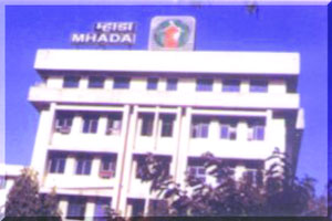 मच्छिमार नगरात सामान्यांना मोजकीच घरे