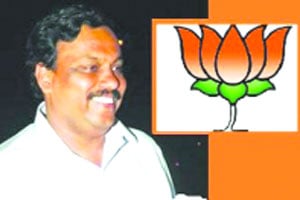 गडकरी-मुंडे वादात तावडेंच्या पोळीवर प्रदेशाध्यक्षपदाचे ‘तूप’? गडकरी-मुंडे वादात तावडेंच्या पोळीवर प्रदेशाध्यक्षपदाचे ‘तूप’?