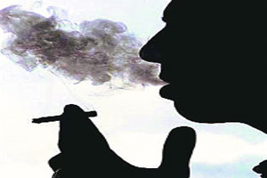 ग्राहक न्यायालय म्हणते.. सिगारेट उत्तेजक पदार्थ नाही!