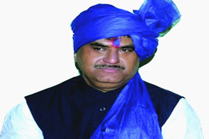 दुष्काळ समस्येवरून मुंडे यांचे औरंगाबादेत बेमुदत उपोषण दुष्काळ समस्येवरून मुंडे यांचे औरंगाबादेत बेमुदत उपोषण