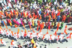 नववर्ष स्वागत यात्रांमधून पर्यावरण संवर्धनाचा संदेश नववर्ष स्वागत यात्रांमधून पर्यावरण संवर्धनाचा संदेश