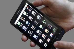 महानगरांपेक्षा लहान शहरांतील विद्यार्थी स्मार्टफोन वापरण्यात हुश्शार!