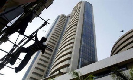 नफेखोरीचे ग्रहण ; ‘सेन्सेक्स’मध्ये शतकी घसरणह्ण