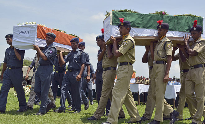उत्तराखंड: हेलिकॉप्टर अपघातातील आठ मृतदेहांची अद्याप ओळख पटली नाही उत्तराखंड: हेलिकॉप्टर अपघातातील आठ मृतदेहांची अद्याप ओळख पटली नाही