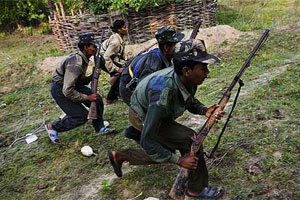 बिहारमध्ये इंटरसिटी एक्स्प्रेसवर नक्षलवाद्यांचा हल्ला; दोन ठार